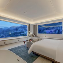 闲时·多元化360°白色印象设计师·轻奢美宿(老君山中灵索道店)