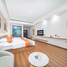 兴义华兴酒店(体育中心店)