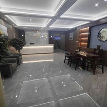老村长酒店