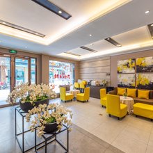 璞阅酒店(兰州中心市人民医院店)