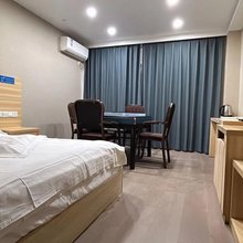 雨荷宾馆(武汉鑫海店)