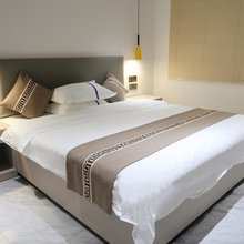 云影未来酒店(省政府日月广场免税店)
