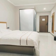 润恒商务酒店(包头东河国际机场店)