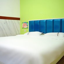 嘉宸旅租民宿(三亚解放路步行街汽车总站店)