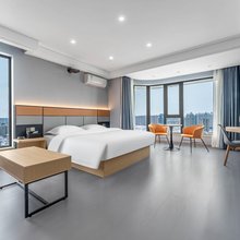 希汇酒店(胖东来天使城店)