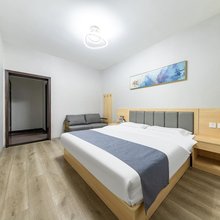 金城逸林酒店(资阳滨江大道店)