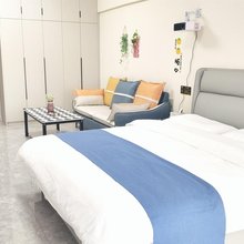 西安悦客影视公寓(三桥地铁站汉唐新都汇店)