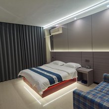 泽润瑞莱酒店(临潼华清池地铁站店)