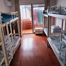 月亮湾青年公寓(伊犁南路店)