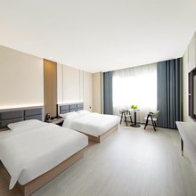 如家旗下华驿精选酒店(南京江北虹悦城龙华路地铁站店)