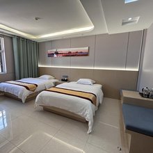 屏边银丰商务酒店