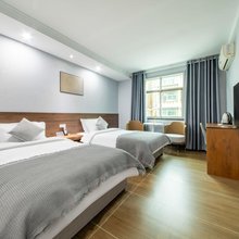 逸泊客酒店(西安火车站五路口地铁站店)