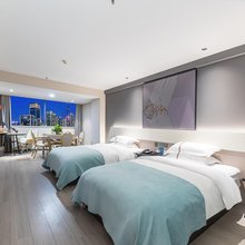 乾禧酒店(荆门中天街加州公寓店)