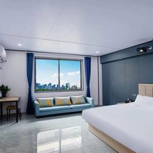 亿港公寓(衢州理工学校芳桂北路店)