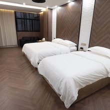 彝良新语酒店