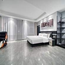 竞月酒店(人民广场地铁站店)