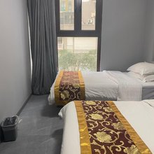 余乐宾馆(刘家台地铁站店)