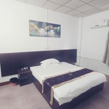 鸿运住宿(连园和街店)