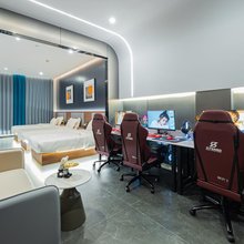 双子电竞酒店(武汉石牌岭武商梦时代店)