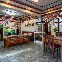 湖畔苏苑民宿