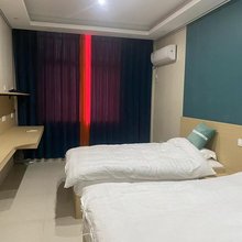 乐行宾馆(亳州中药科技学校店)