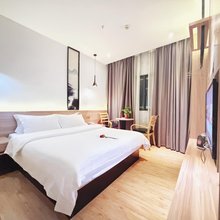 美橙酒店(东莞黄江嘉荣购物广场店)