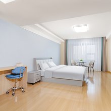 沈阳年华酒店(西塔店)