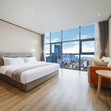 亿新酒店(江津荧鸿城店)