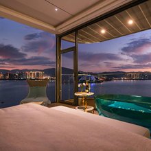 大理慕海养山太空舱悬崖海景酒店