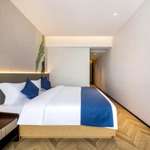 WIN VIN HOTEL 高空智能美宿(汕头高铁站珠江路美食街店)
