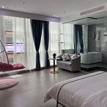 利尔主题酒店