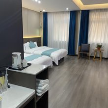 悦居电竞智慧酒店(万德隆时代广场店)