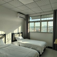 少陵宾馆