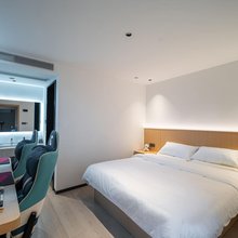 悠夜电竞酒店(世欧王庄店)