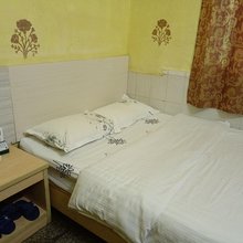 中兴住宿(竹尾田综合市场店)