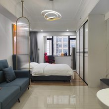晨雅公寓(长沙高铁南站雨花区政府地铁站店)