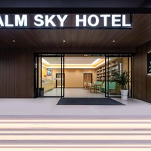 CALM SKY澜云酒店(隆鑫中央大街店)