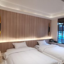 陇南万象主题酒店