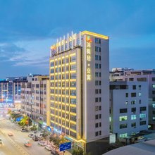 汕头市沐枫高空全景apartment酒店(中骏世界城店)