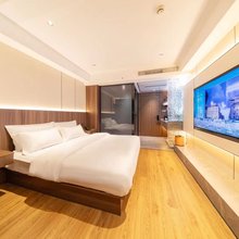 铂晶宫酒店(杭州下沙大学城高沙地铁站店)