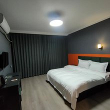 建悦宾馆(长沙县星沙店)