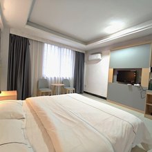 防城港中天商务酒店(防城区嘉乐城店)