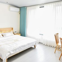 舒里雅舍民宿(四川外国语大学成都学院店)