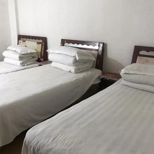 香泉招待所(武汉武昌火车站店)