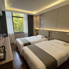 华安酒店(宁波会展中心世纪东方广场店)