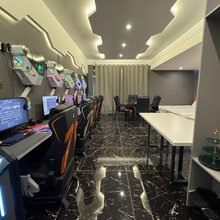 润龙电竞酒店