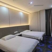 上海梧桐雨宾馆(双柏路地铁站店)