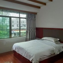 保亭二兴商务旅馆