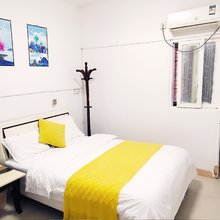 红星期公寓(厦门高崎国际机场围里店)