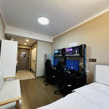 南京麦克斯电竞公寓(滨江上城店)